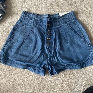 American Eagle, super hi rise shorts, size 6